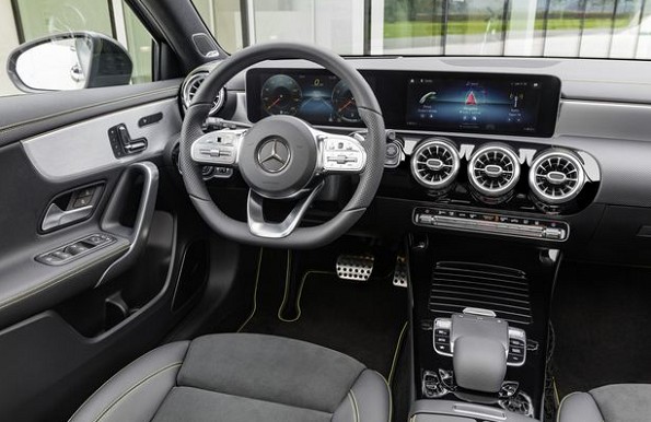 19 inch SUV car lcd monitor.jpg